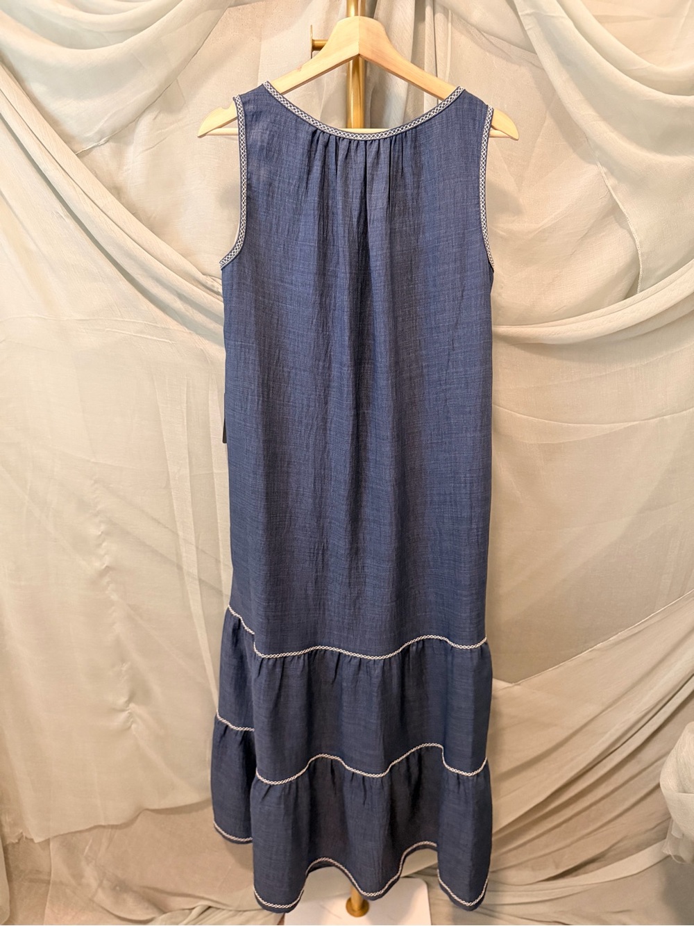 Max Studio Navy Sleeveless Tiered Maxi Dress with Contrast Stitching - Picture 4 of 7